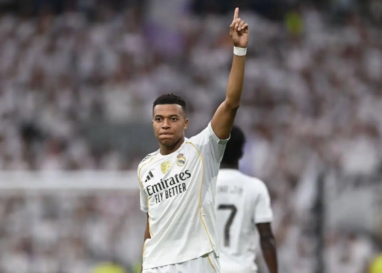 关于德甲关键时刻再迎强敌，萨克拉门托国王伤情更新，主帅态度——赛场秩序良好，更衣室氛围转暖的信息