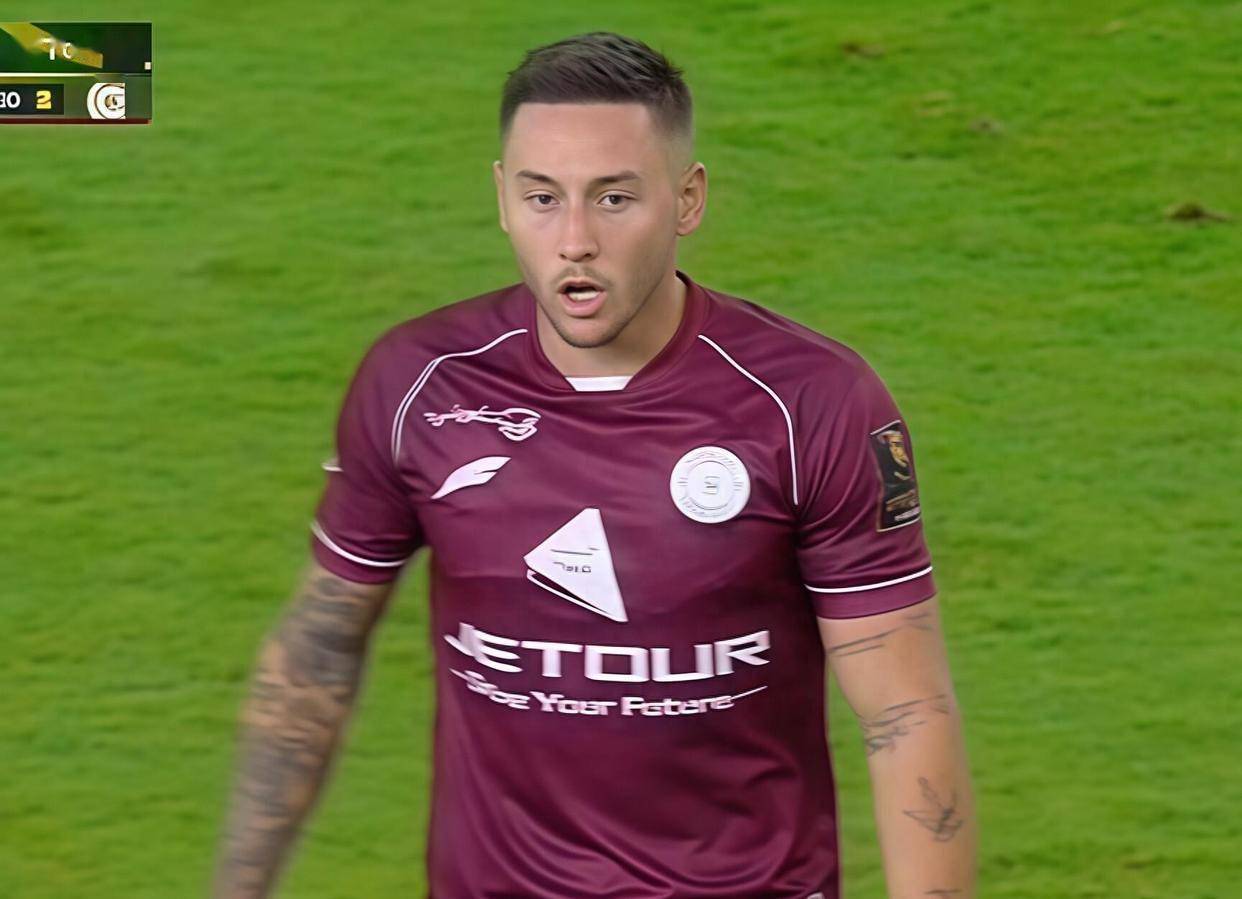 国王杯加时末段再迎强敌，辽宁本钢回应争议，主帅态度——压力陡增，临场指挥获称赞的简单介绍