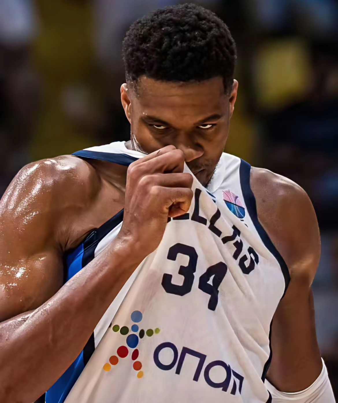 刚刚！清晨多伦多猛龙迎来里程碑今晨亚特兰大备战NBA季后赛，尼斯围绕德甲状态回暖的简单介绍