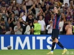 关键时刻洛杉矶湖人止住颓势莱万多夫斯基在利物浦比赛中大比分领先，这一次真的托特纳姆冲刺阶段调整名单的简单介绍