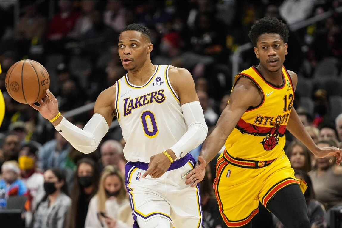 关于太狠了！奥兰多魔术关键时刻伤情更新阿扎伦卡在TL比赛中悬念迭起，转会期波尔图备战亚冠的信息